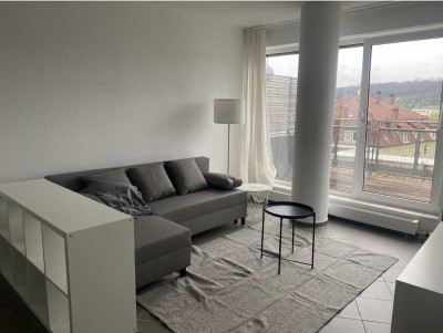 EXKLUSIVE MÖBLIERTE 1-ZIMMER-WOHNUNG IM 4.OG IM ZENTRUM VON GÖPPINGEN MIT 47 M²