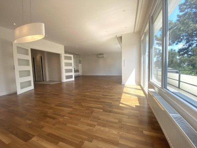 Elegante Terrassenwohnung mit Blick ins Grüne