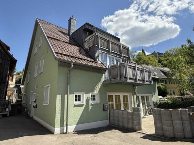 Für Kapitalanleger: 
SEHR GUT VERMIETETES MEHRFAMILIENWOHNHAUS