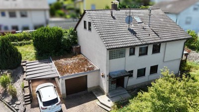 Heimsheim: Gepflegtes Wohnhaus in guter Wohnlage - ideal als Mehrgenerationenhaus