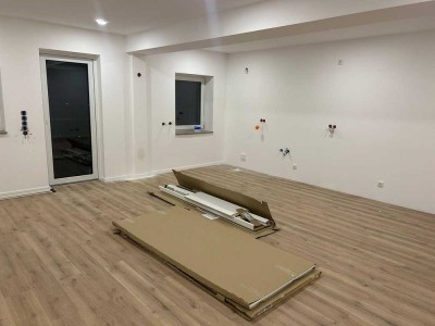 Moderne 2-Zimmer-EG-Wohnung in Ahnatal-Weimar - Erstbezug nach Kernsanierung KFW75