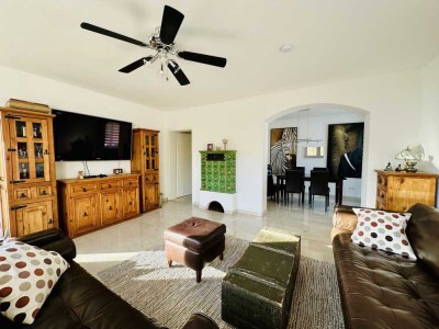 RENOVIERT - GERÄUMIG - HELL - 5-Zimmer Etagenwohnung mit Balkon in Hohenfurch