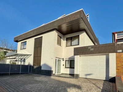 Einliegerwohnung, Garage, Sauna, sehr gepflegt
