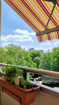 Exklusive 3-Zimmer-Wohnung mit luxuriöser Innenausstattung  in der grünen Parkstadt Bogenhausen!