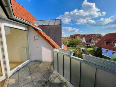 Lichtdurchflutete  2 Zimmerwohnung mit Dachterrasse in Neuendettelsau