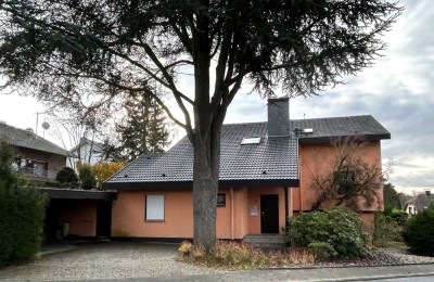 Großes freistehendes Haus 247 m² Wfl. mit ELW, in sehr guter und ruhiger Lage von Bad Vilbel!