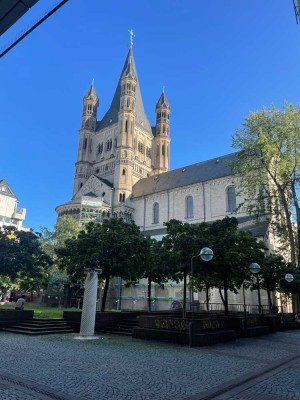 Toplage - Altstadt , Im Herzen von Köln, Blick auf Dom und Gross St.Martin