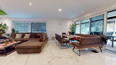 Renoviertes Mehrfamilienhaus mit sehr viel Nutzfläche zu verkaufen!