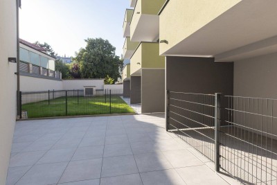 EHK 100 | 3 Zi Familienwohnung mit Loggia &amp; Terrasse + Abstellraum