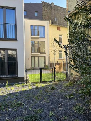 Studentenapartment mit Balkon ab Mai in zentraler Lage