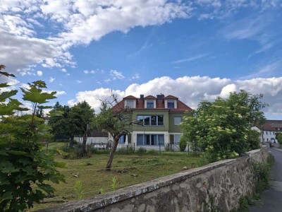 Geräumige 3,5 Zimmer Wohnung mit großen Garten in ruhiger Lage von Moritzburg!!