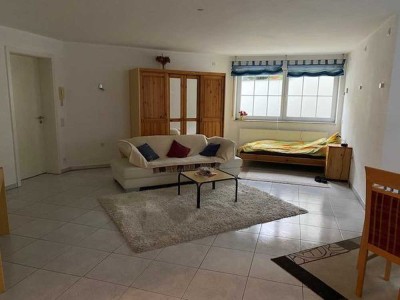 Gepflegte ELW für Wochenendheimfahrer oder auch als Büro