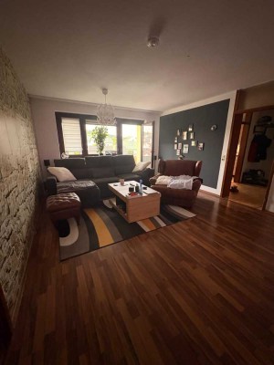 2-Zimmer-Wohnung mit Balkon und Aufzug in Oberderdingen