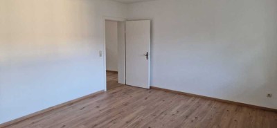 Renovierte 2,5-Zimmer Wohnung inkl. EBK und Balkon