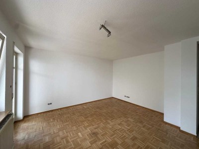 3-Zimmer-EG-Wohnung mit Balkon und EBK in Starzach