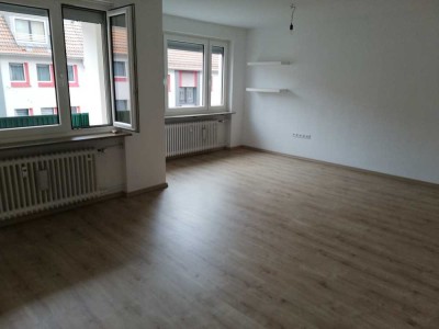 2 Zimmer • 2 Balkone • Einbauküche • St. Johannis • English speaking – Expats welcome