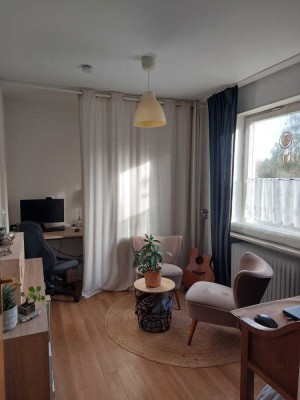 Großzügige  5-Zimmer-Wohnung mit Balkon in Karlsruhe-Grünwettersbach