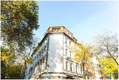 Modern möblierte Altbauwohnung am Oberbilker Markt
