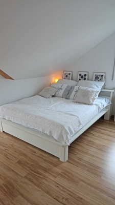 85 qm Dachgeschoss Wohnung mit Parkplatz
