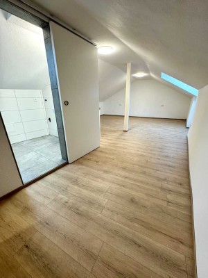Zu vermieten: Charmante 2-Zimmer Dachgeschosswohnung in Haigerloch-Gruol