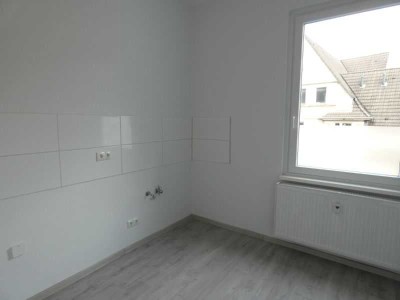 *** Sie suchen eine modernisierte Altbauwohnung ?? Hier sind Sie richtig!! ***