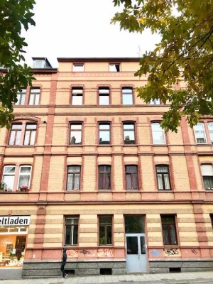 ++WG´S AUFGEPASST: Attraktiver 5 Zi. Altbau mit EBK in zentraler Lage**