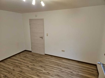 Schöne 2-Zimmer-Erdgeschosswohnung mit Terrasse und Einbauküche in Pegnitz