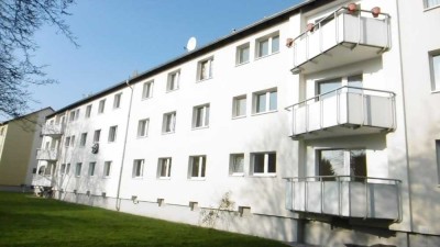 Neu im Angebot! 3- Zimmerwohnung im 2.OG mit Balkon!