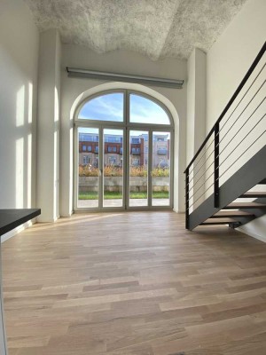 Stylisches City-Apartment auf zwei Ebenen – Maisonette mit Terrasse