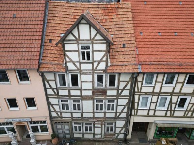 Sanierungsbedürftiges Altstadthaus mit Nebengebäude und Garten in Witzenhausen