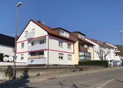 73732 Esslingen–St.Bernhardt: 
3-Zi-Whg mit Balkon, geeignet als WG oder Mitarbeiter-Whg für Firmen