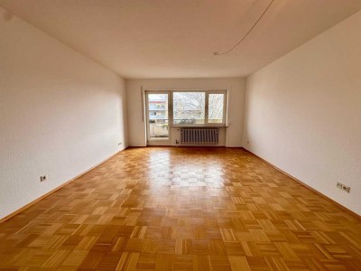 Helle und großzügige 4-ZKB-Wohnung am Danziger Platz in Landau