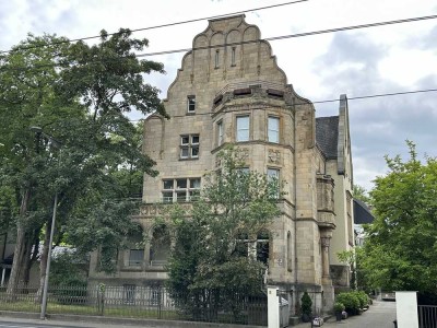 2-Zimmer-Wohnung mit Tiefgaragenstellplatz in exklusiver Lage