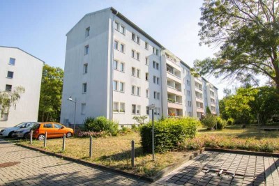 Kleine, bezugsfertige 2-Zimmerwohnung mit Dusche.