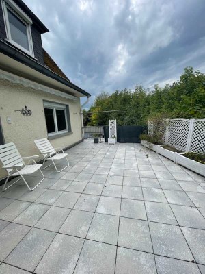 Siegen Weidenau, top renovierte 4-ZKB Wohnung mit sonniger Terrasse, nur an Selbstzahler.