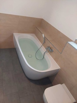 Neues Einfamilienhaus (Erstbezug) in Angersdorf mit Garage