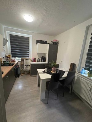 Schöne 5-Zimmer-Erdgeschosswohnung in Chemnitz