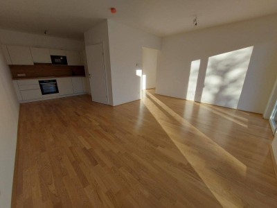 3-Zimmer-Erdgeschoßwohnung mit Terrasse und Tiefgaragenstellplatz (Top 02)