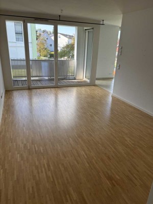 Moderne 2-Zimmer-Wohnung mit Einbauküche und Loggia in Pforzheim-Buckenberg