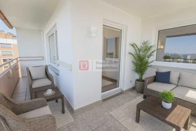 Top!! 4-Zimmer-Wohnung mit Stellplatz, Einbauküche und Loggia