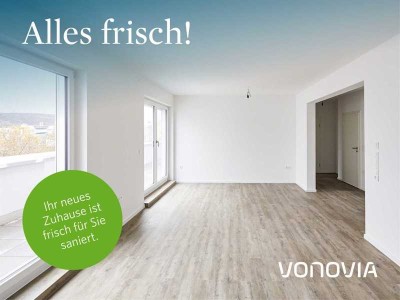 Ihr neues Zuhause! Schicke, frisch renovierte 3-Zimmer-Wohnung mit Balkon!