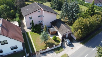 Mehrfamilienhaus mit großem Garten