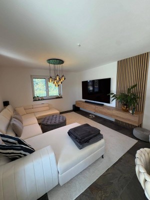 Geräumige 3 Zimmer Wohnung mit Garten