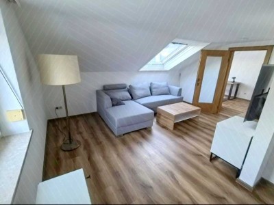 Sonnige 2-Zimmer-Dachgeschosswohnung zur Miete in 87452, Altusried