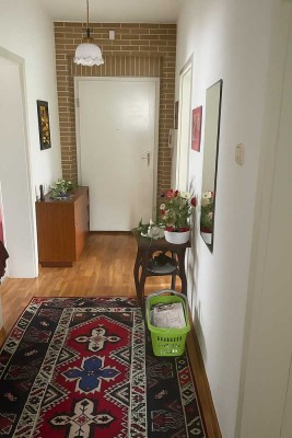 Charmante, möblierte 3-Zimmer-Wohnung mit Terrasse und Garage – sofort bezugsfrei
