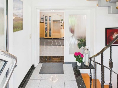 Hier lebt die Sonne! 5-Zimmer-Wohnung mit XXL-Terrasse, Balkon & Garage! Sofort Bezugsfähig.