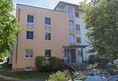 Geschmackvolle 3-Raum-DG-Wohnung mit gehobener Innenausstattung inkl. Dachterrasse und EBK in Taucha