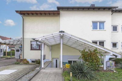 Vermietete 4-Zimmer-Wohnung im Souterrain mit großer Terrasse, 3 Freistellplätze und 1 Carport