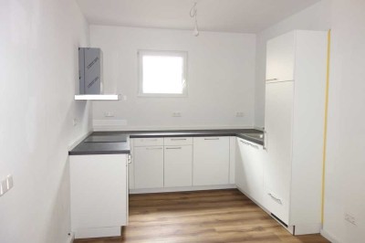 Neu sanierte 2 Zi.-Wohnung - leerstehend -