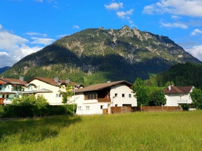 "Wohnen am Sintwag" - Zweifamilienhaus mit Potential in Reutte zu verkaufen